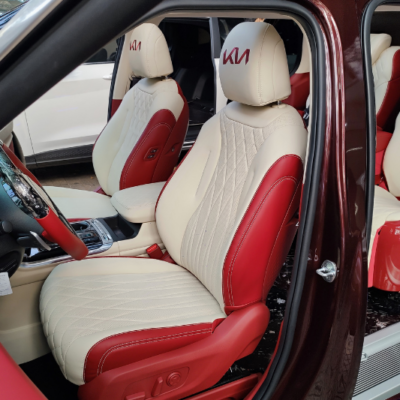 Bọc ghế da Nappa với hai tone màu trắng đỏ đặc trưng