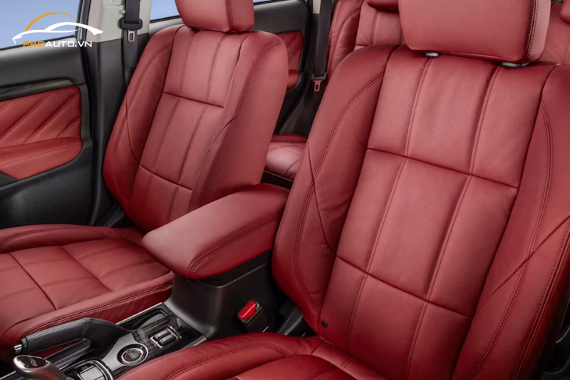 Bọc ghế da xe Mitsubishi Outlander