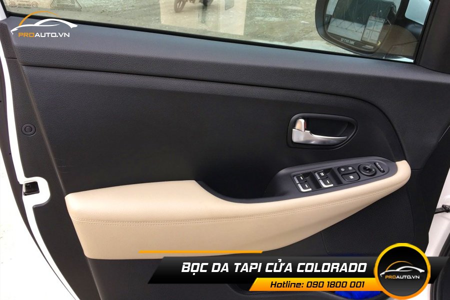 Bọc da tappi cửa xe Colorado