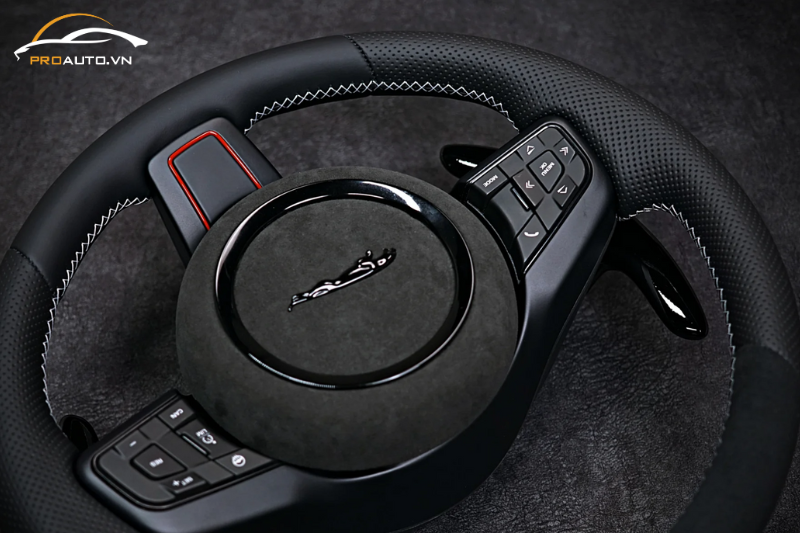 Bọc vô lăng xe Jaguar F-Type