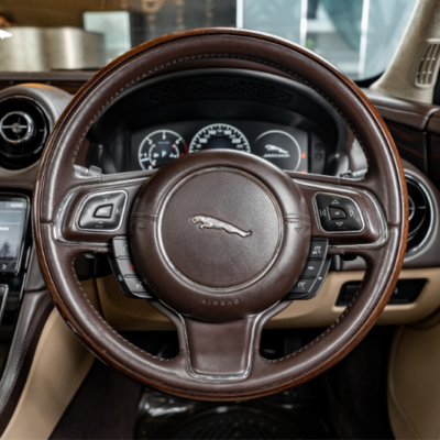 Bọc vô lăng xe Jaguar XJ