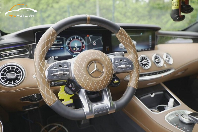 Bọc vô lăng xe Mercedes C-Class