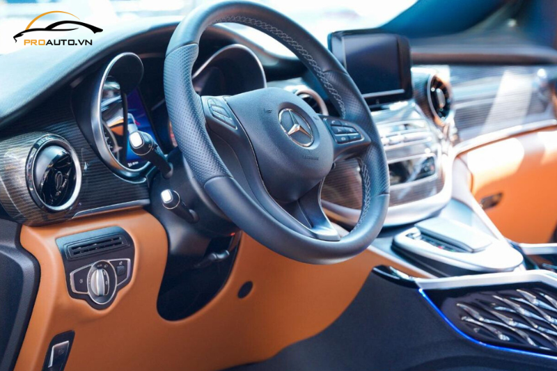Bọc vô lăng xe Mercedes V250