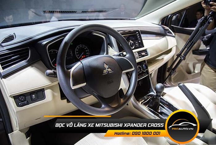 Bọc da vô lăng xe Mitsubishi Xpander Cross 