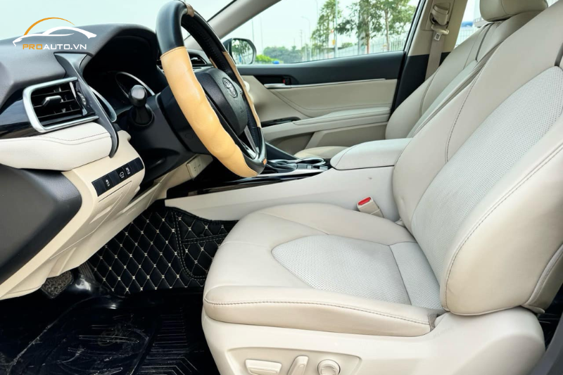 Bọc vô lăng xe Toyota Camry