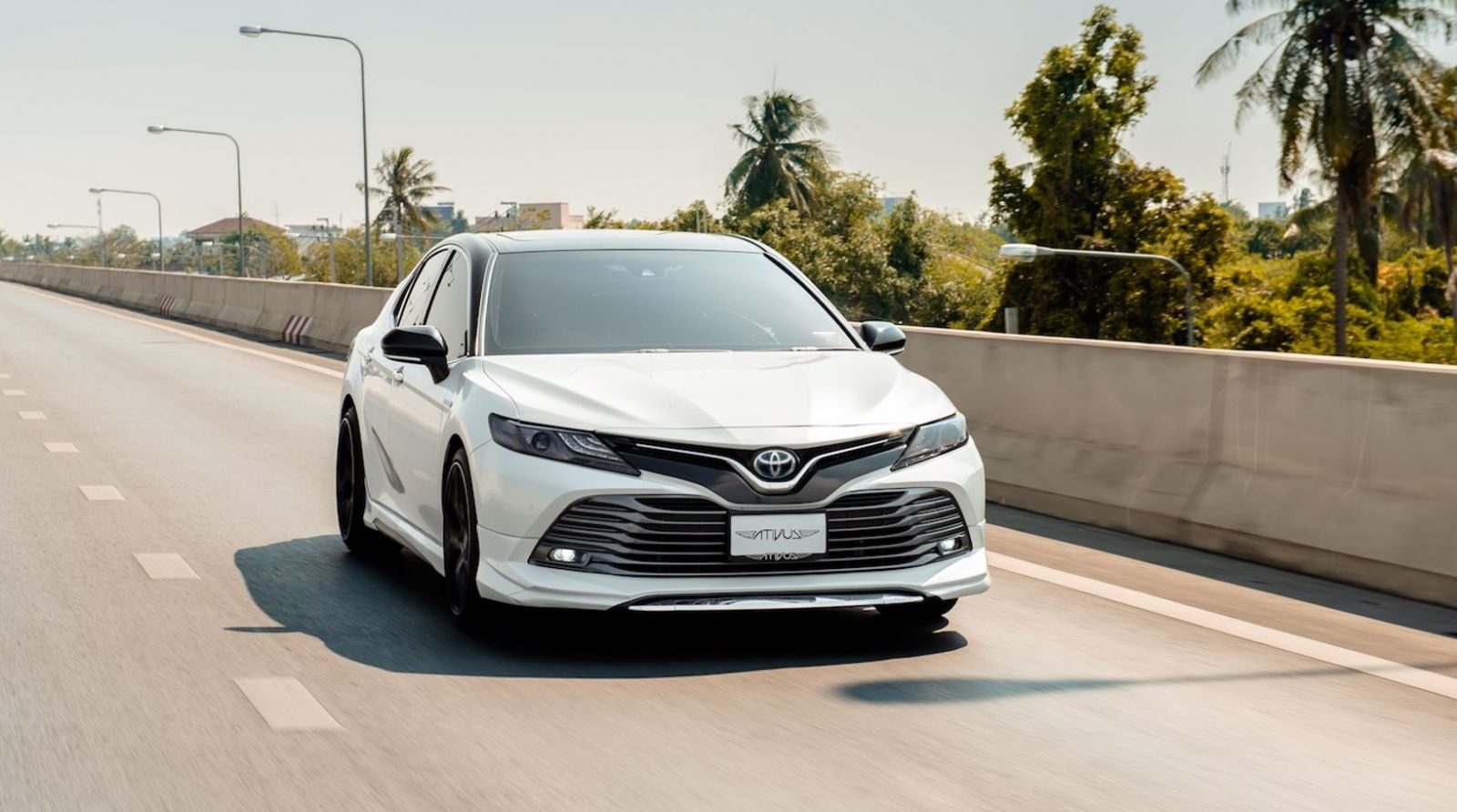 Độ ốp cản trước (viền mạ crom)