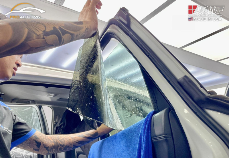 Các lưu ý khi dán phim cách nhiệt xe Volkswagen Viloran