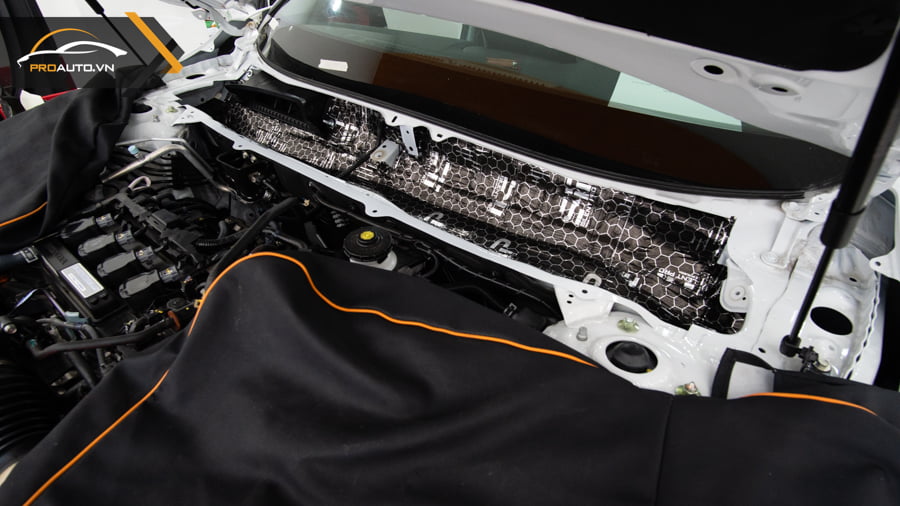 Cách âm khoang máy Honda Accord