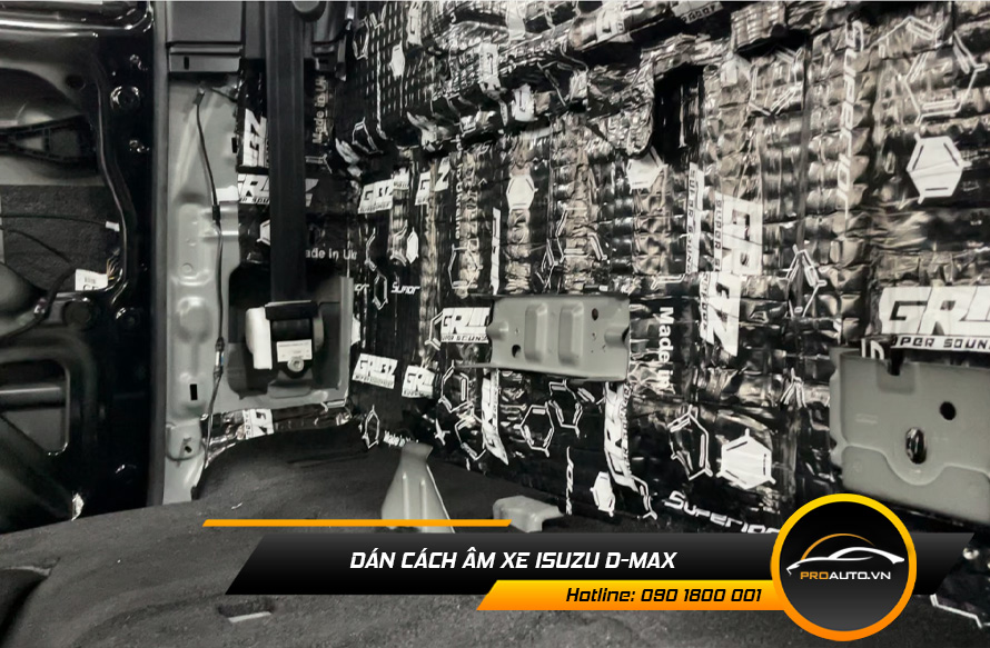 Cách âm chống ồn xe Isuzu D-Max vị trí sàn xe