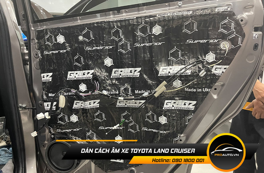 Cách Âm Toyota Land Cruiser - Ảnh 2