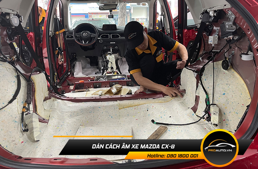Dán vật liệu tiêu âm chống ù xe Mazda CX8