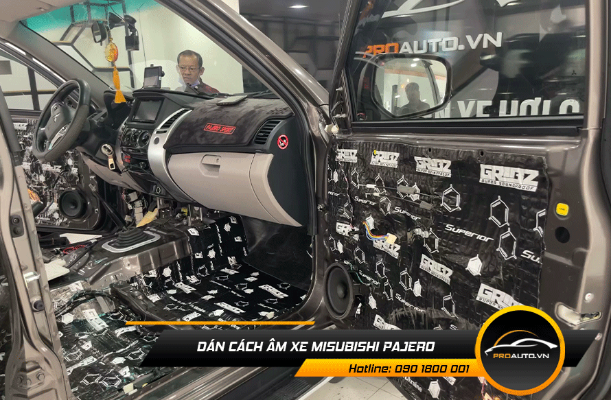 Cách âm chống ồn xe Mitsubishi Pajero vị trí cửa
