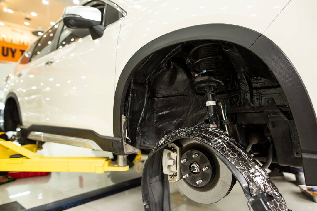 Xịt phủ hốc bánh xe Subaru Forester