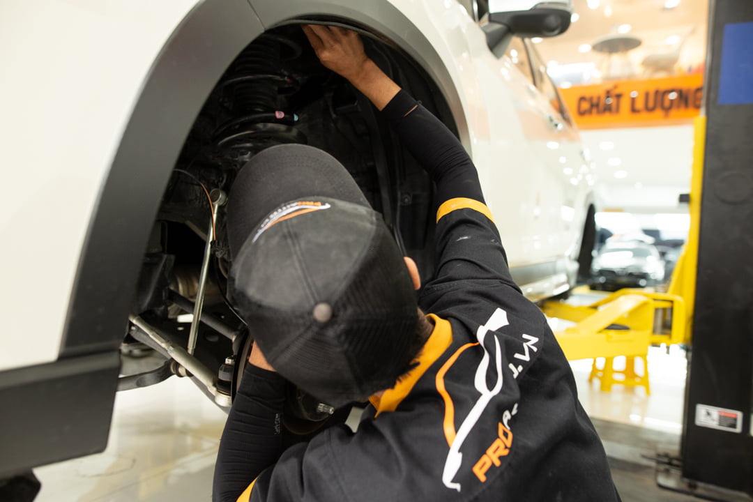 Cách âm hốc bánh xe Subaru Forester