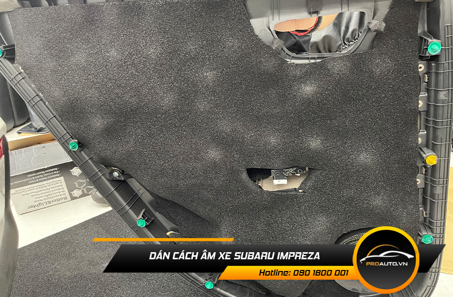 Dán vật liệu tiêu âm chống ù xe Subaru Impreza