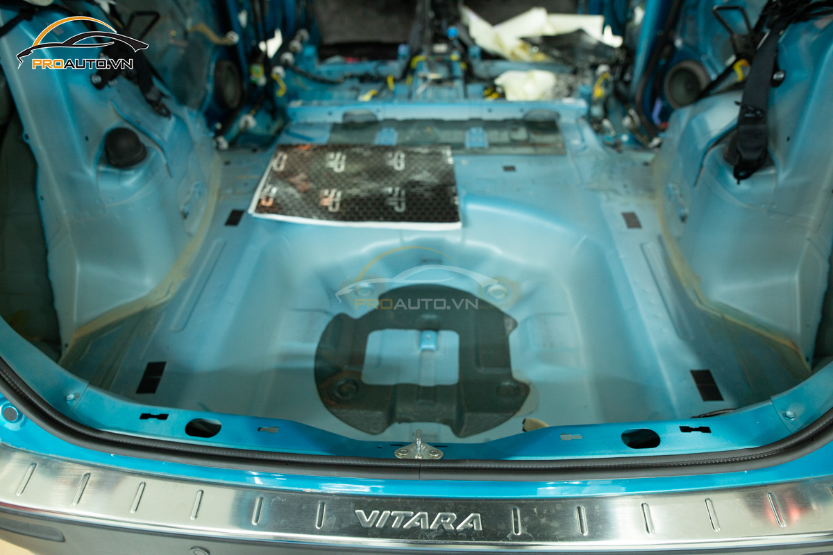 Cách âm chống ồn Suzuki Vitara vị trí sàn