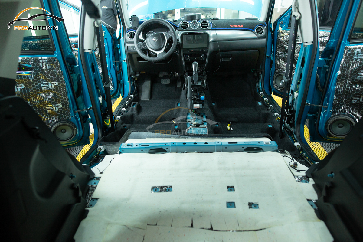 Cách âm chống ồn Suzuki Vitara vị trí sàn