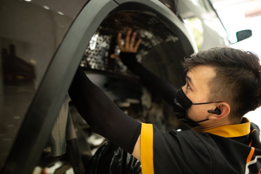 Quy trình dán cách âm chống ồn Toyota Fortuner