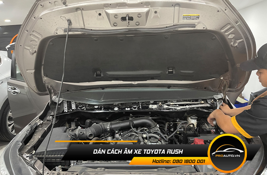 Cách âm chống ồn xe Toyota Rush vị trí khoang máy