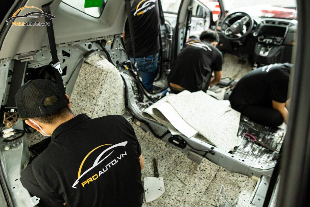 Thi công cách âm chống ồn xe hơi chuyên nghiệp tại Proauto.vn