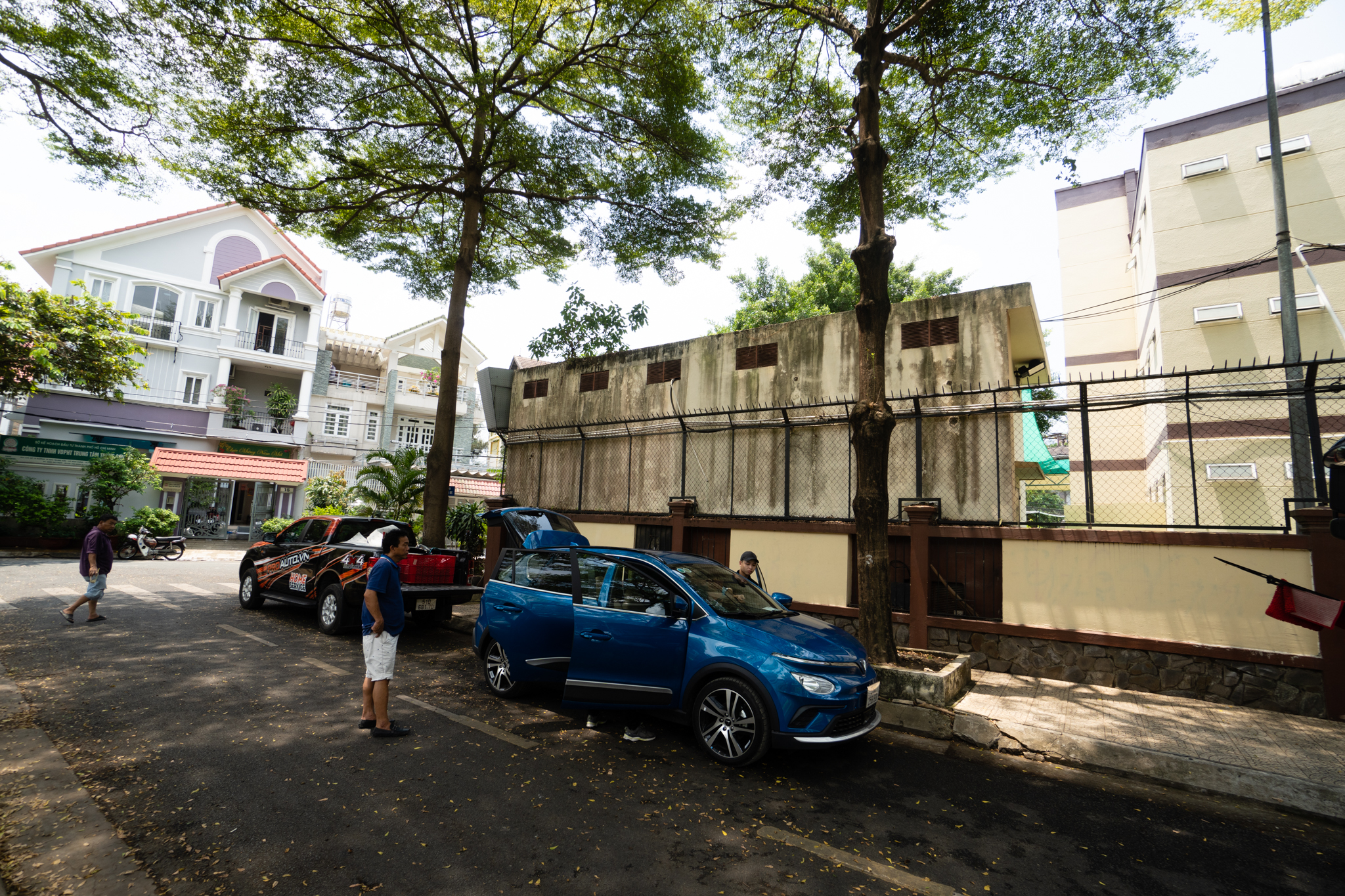 Thi công dán cách âm chống ồn xe Vinfast VF e34 tại Proauto.vn