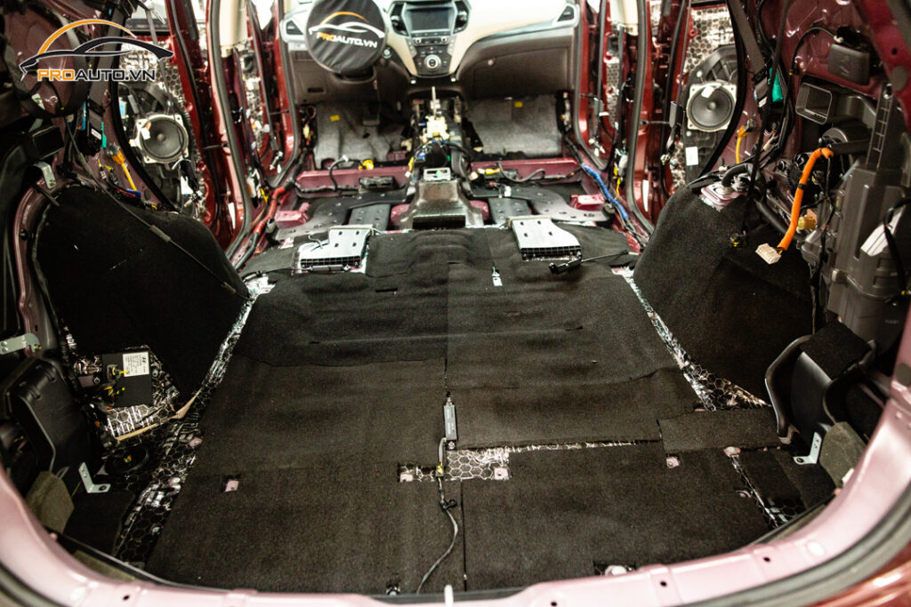 Chống ù xe ô tô