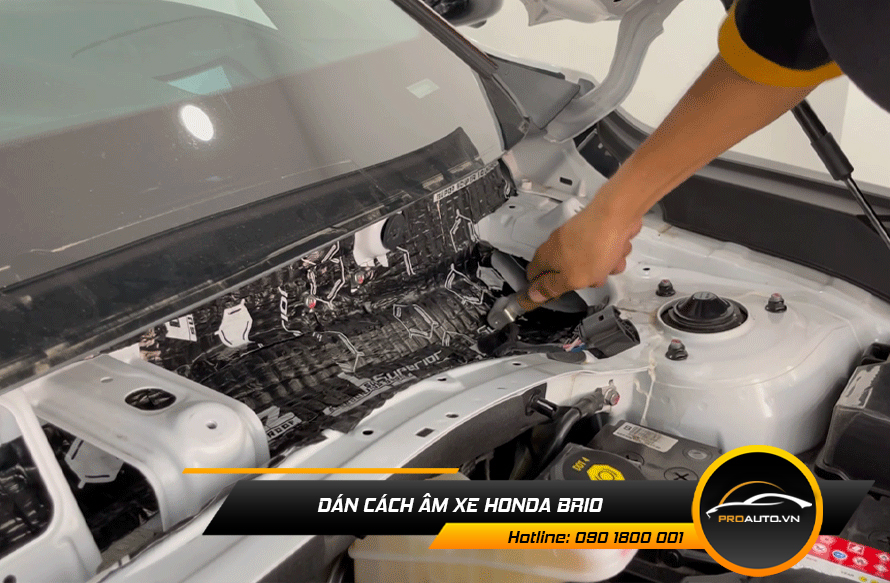 Cách âm chống ồn xe Honda Brio vị trí khoang máy