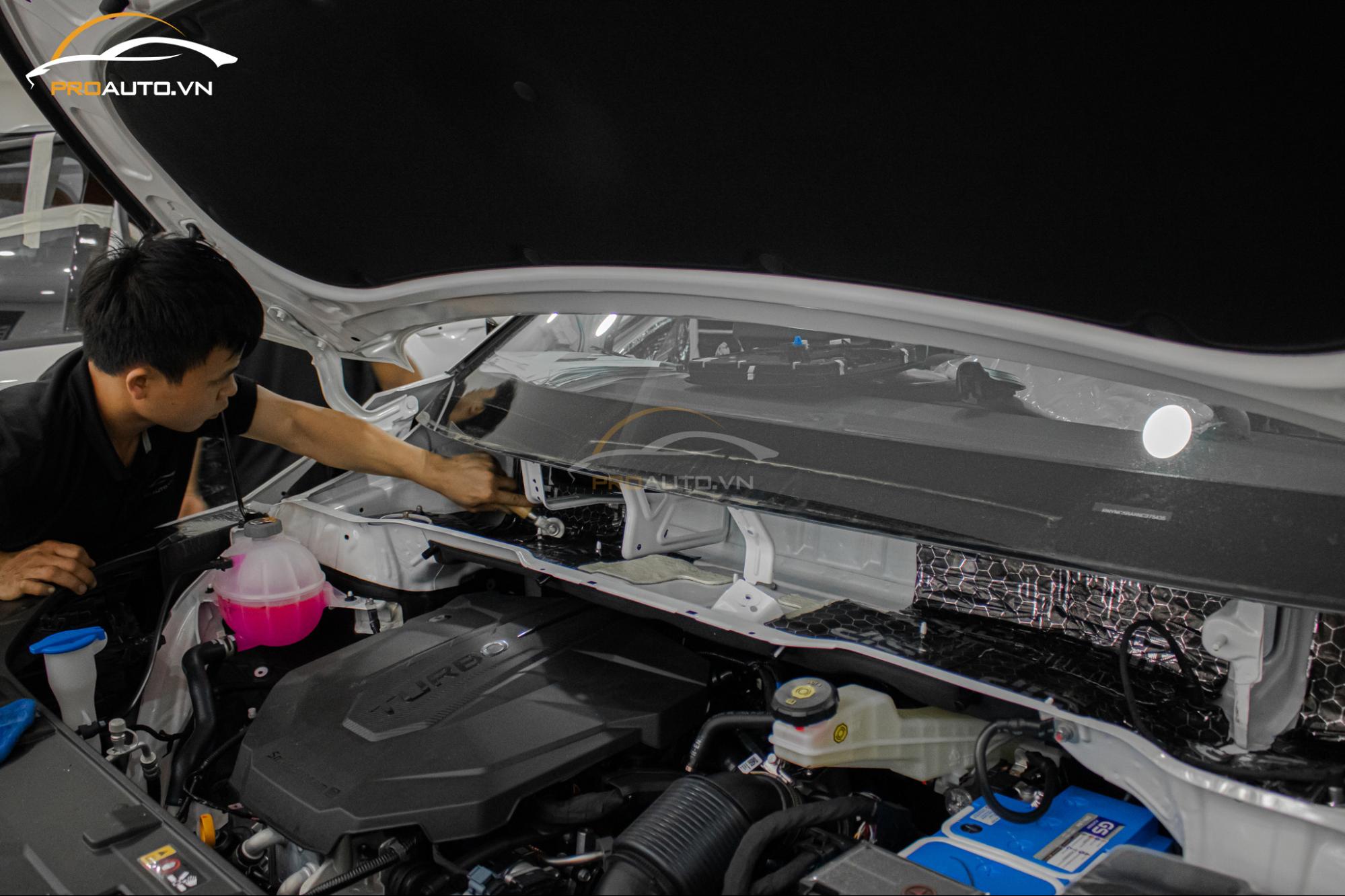 Cách âm chống ồn xe Kia Carnival - Cách âm khoang máy xe Kia Carnival