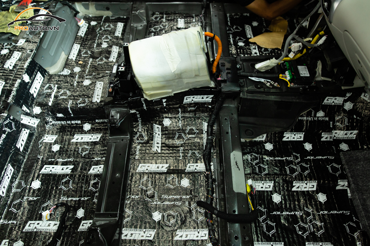 Dán cách âm chống ồn xe Kia Sorento