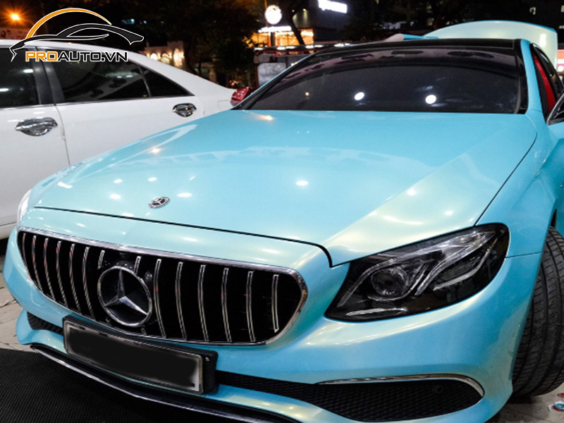 Dán wrap đổi màu xe Mercedes GLC200