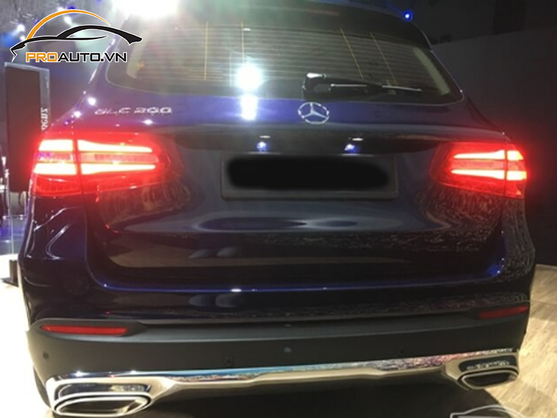 Dán wrap đổi màu cho xe Mercedes GLC200
