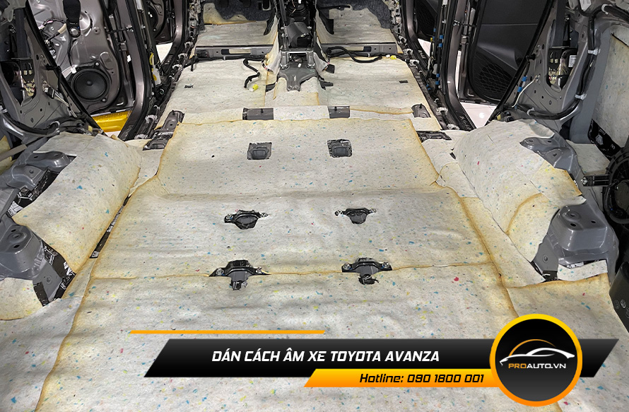 Dán vật liệu tiêu âm chống ù xe Toyota Avanza