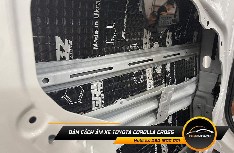 Cách âm chống ồn xe Toyota Corolla Cross vị trí cửa