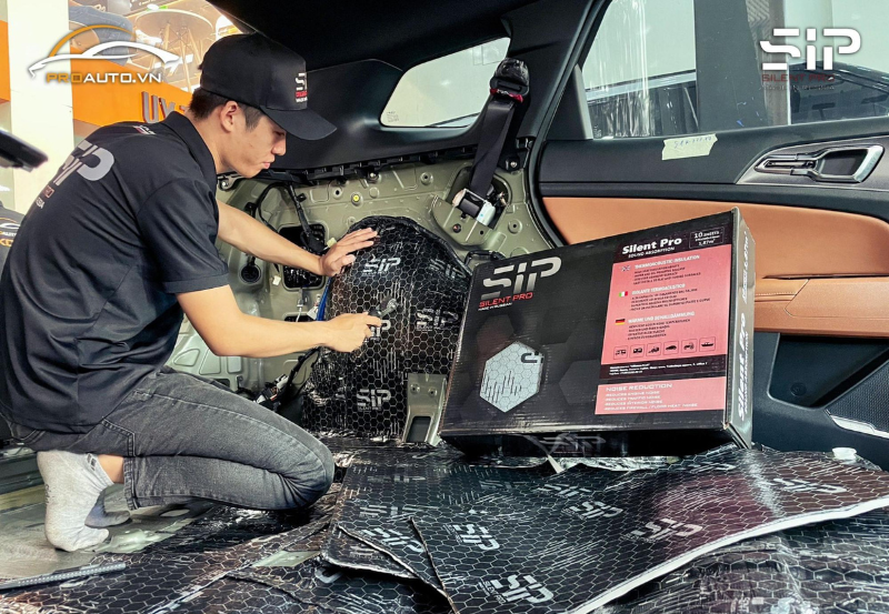 Cách âm chống ồn xe Volkswagen Viloran Sử Dụng Chất Liệu Cách Âm Cao Cấp