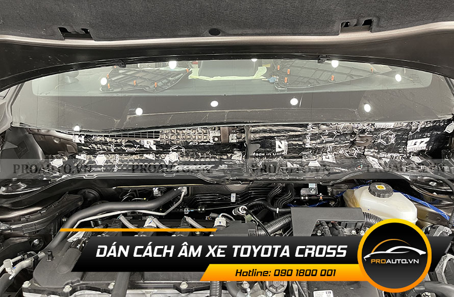Dán cách âm khoang máy xe Toyota Cross