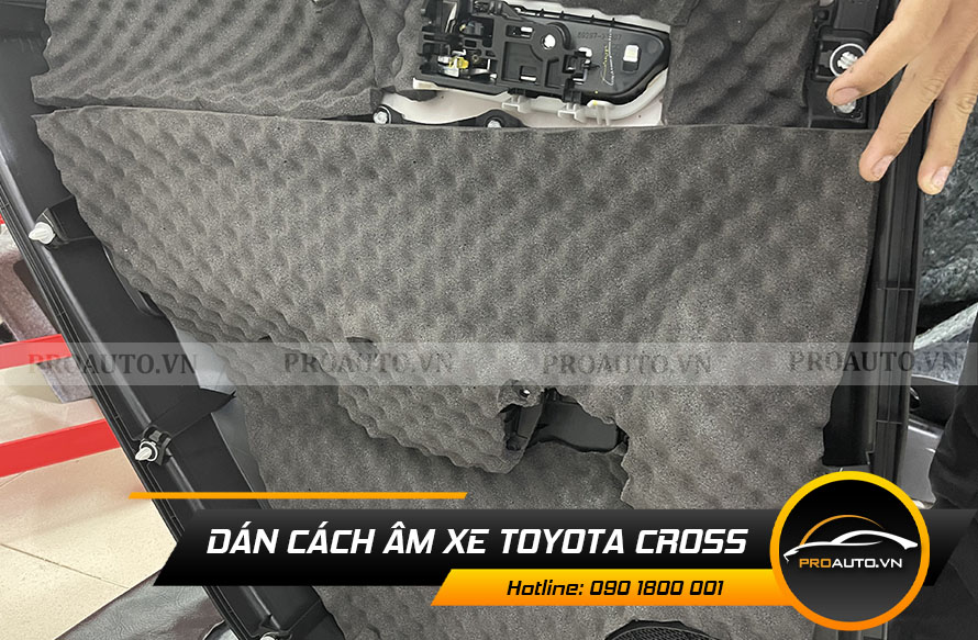 Cách Âm Toyota Cross - Ảnh 3