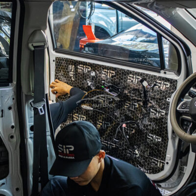 cach am cua xe xe ford everest 1