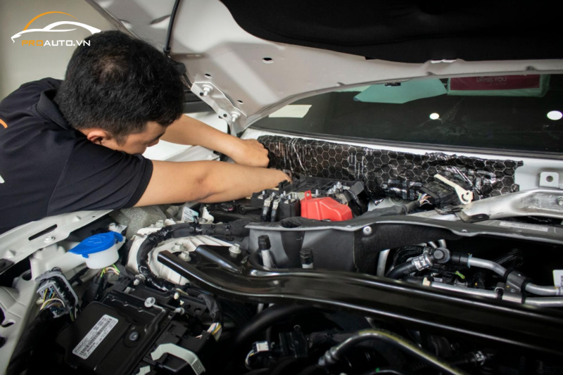 Cách âm khoang máy Mitsubishi Xpander