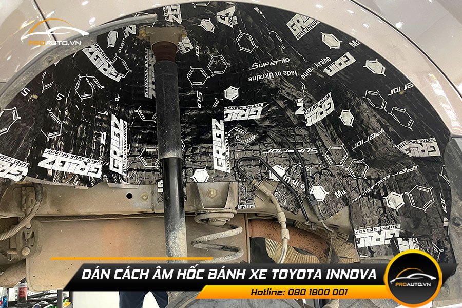 Cách âm hốc bánh xe Toyota Camry