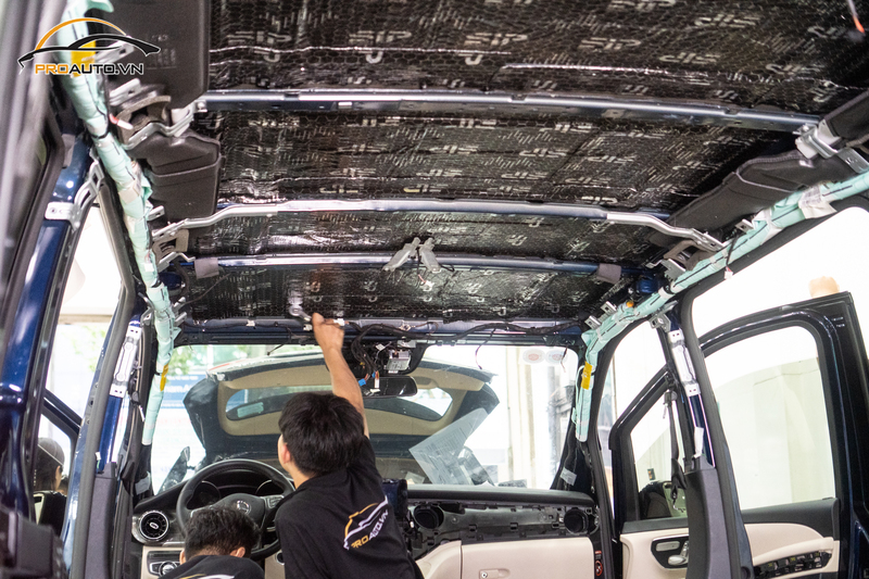 Cách âm trần xe Ford Everest