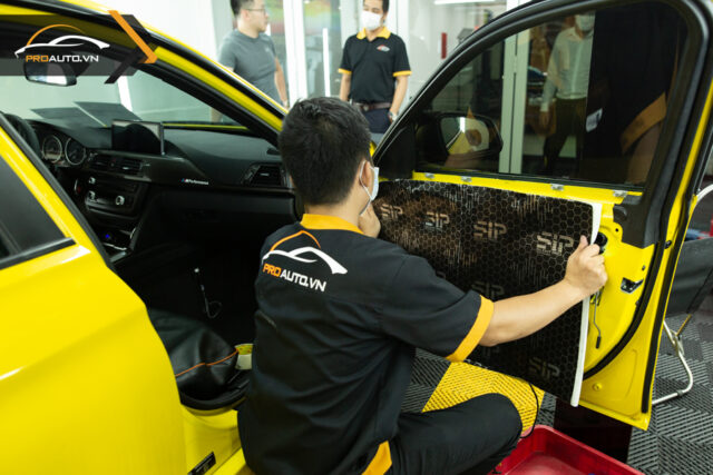 Những phương pháp chuyên dùng cách âm xe BMW Series 2