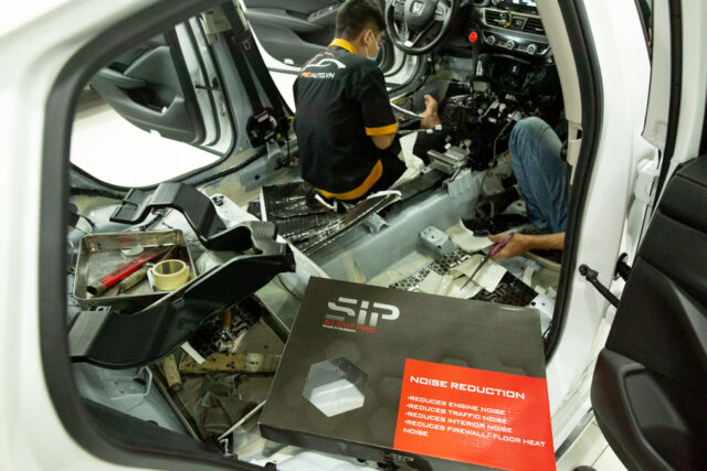 Thi công cách âm chống ồn xe hơi chuyên nghiệp tại Proauto.vn