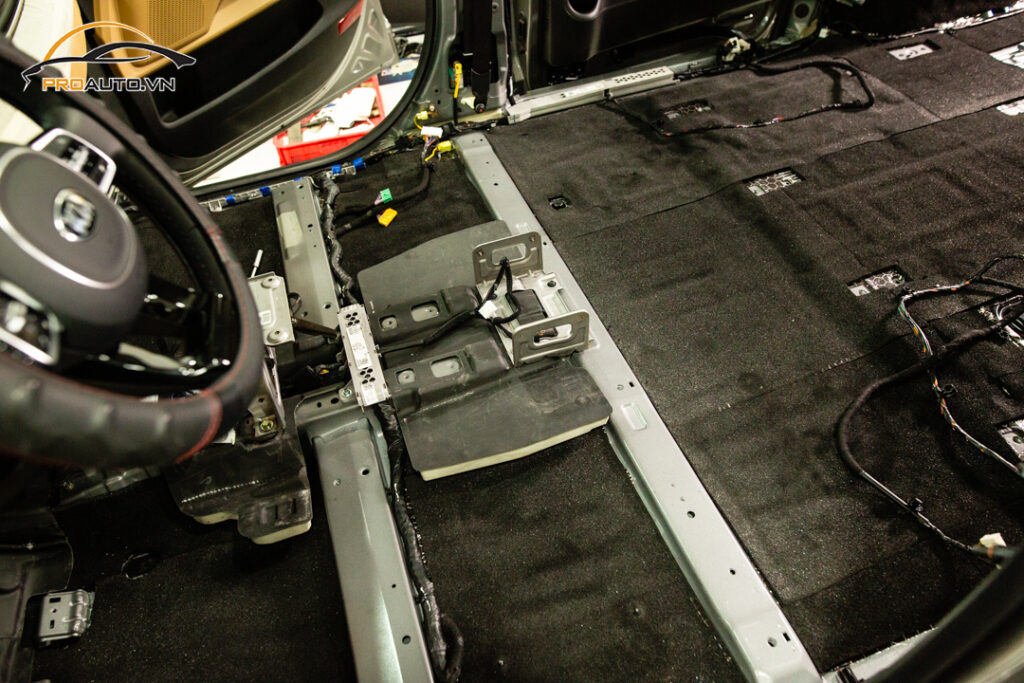 Dán tiêu âm chống ồn Chevrolet Spank