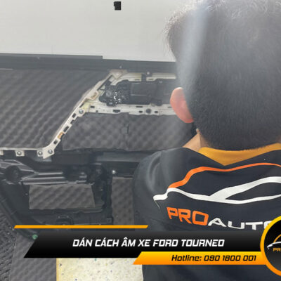 cach am xe Ford Tourneo 6 1