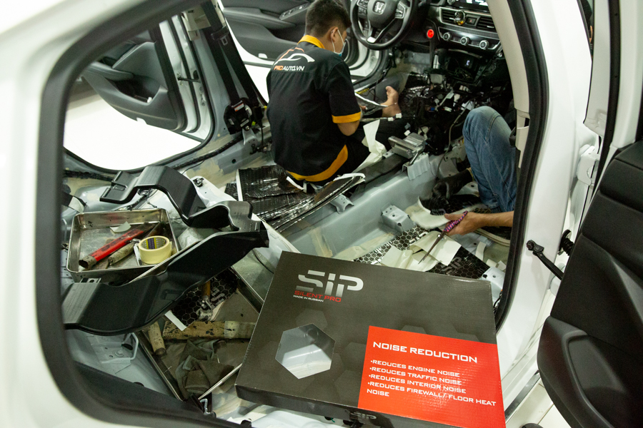 Thi công cách âm chống ồn xe Honda Accord tại Trung tâm Proauto.vn