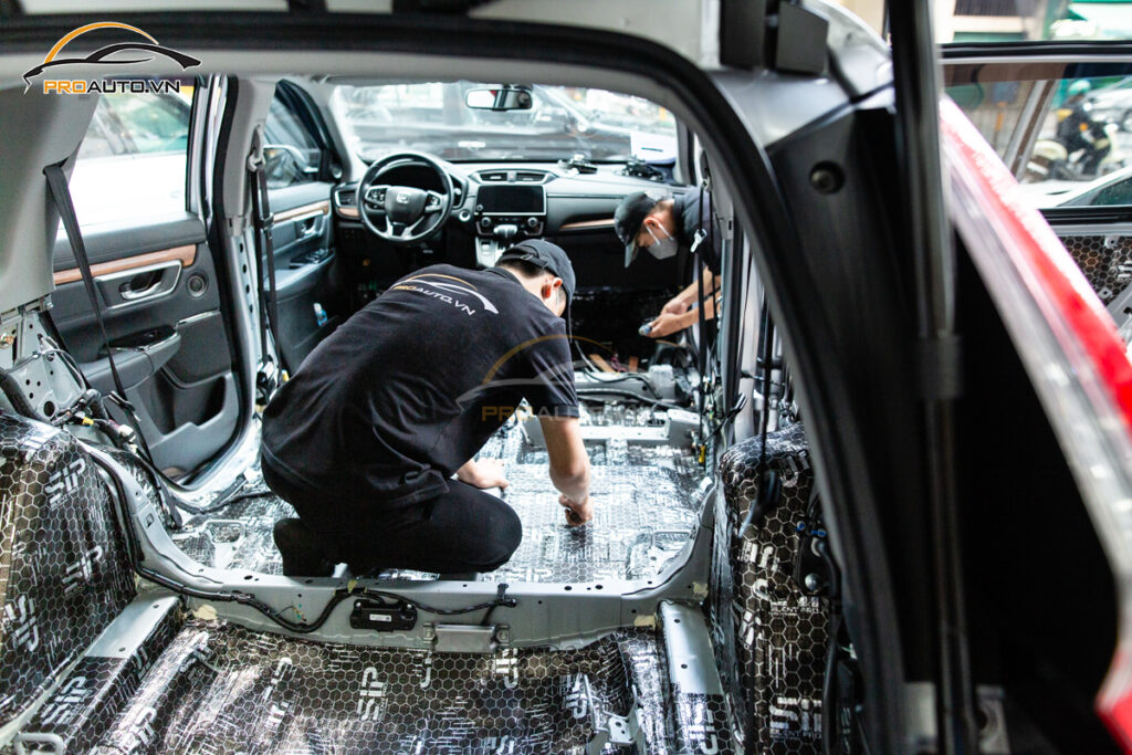 Thi công cách âm chống ồn xe hơi chuyên nghiệp tại Proauto.vn