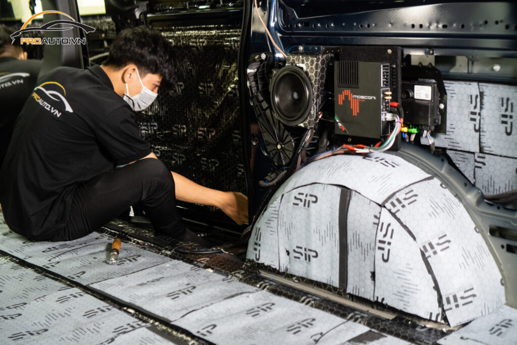 Cách âm chống ồn xe Mercedes Benz S-Class long mang lại nhiều tiện ích cho người lái