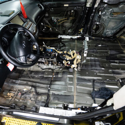 cach am xe Nissan Almera 4 1