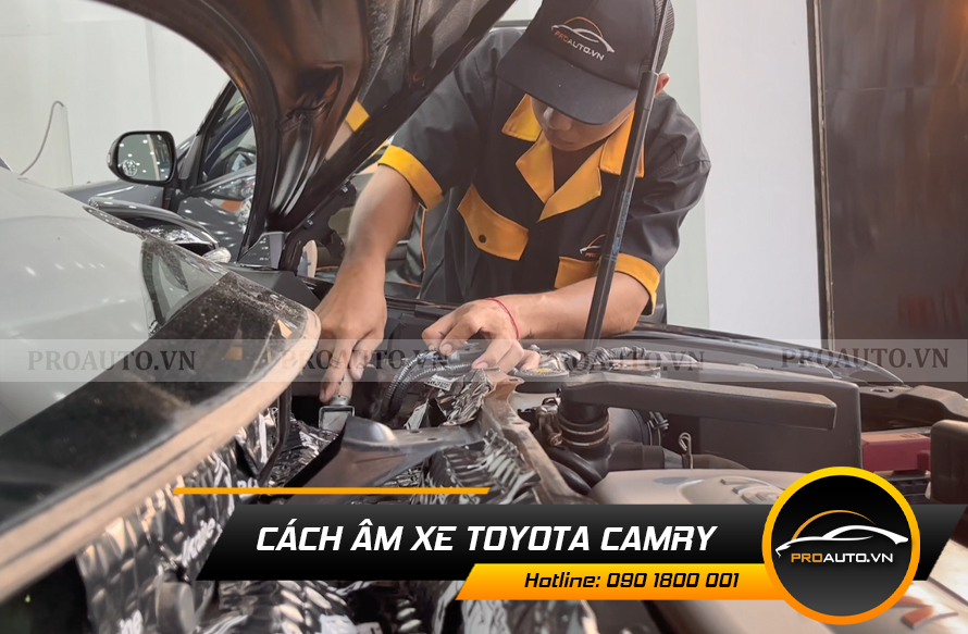 Dán vật liệu cách âm chống ồn xe Toyota Camry