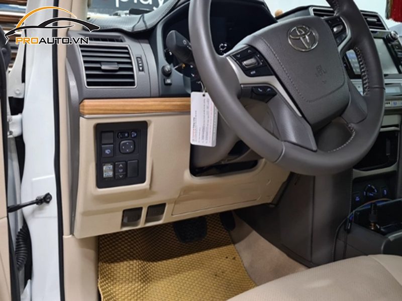 Lắp cảm biến áp suất lốp cho xe Toyota Prado